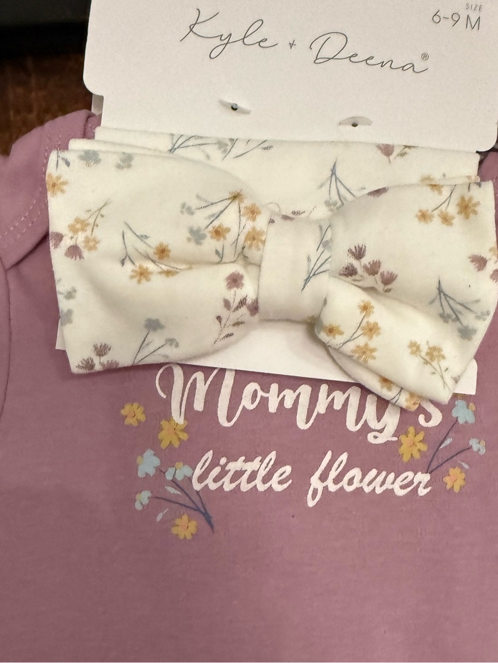 Kyler & Deena Mauve 'Mommy's Little Flower' Baby One-Piece Bodysuit - 6-9M - Picture 2 of 5